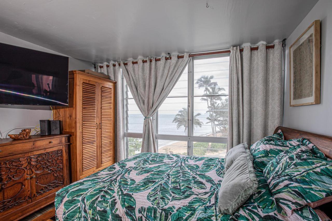 Breezy Beachfront Bali-Style Haven 180 Degree Oceanview Hau'ula Екстериор снимка