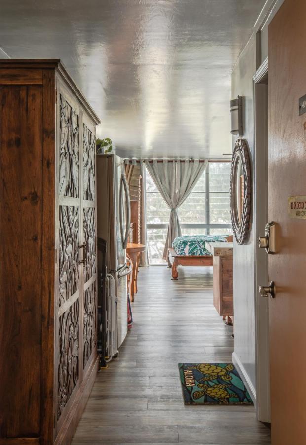 Breezy Beachfront Bali-Style Haven 180 Degree Oceanview Hau'ula Екстериор снимка
